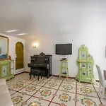 - Isabel * Praiano