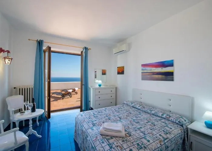 Villa - Isabel Praiano