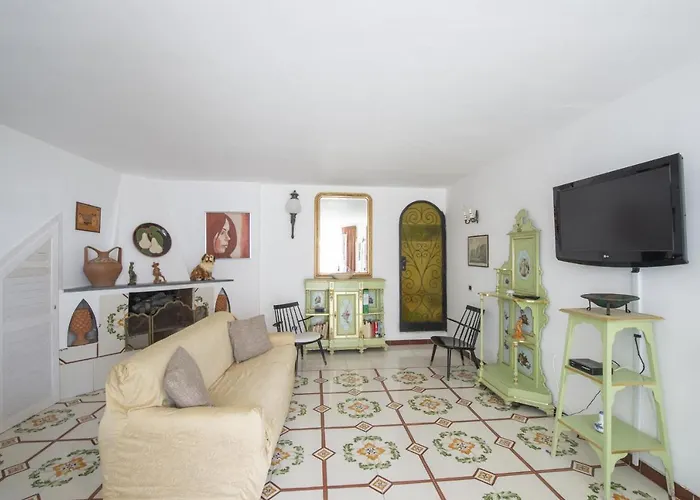 Villa - Isabel